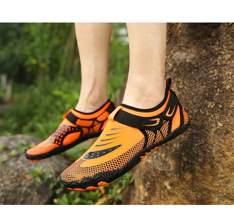 Swimming Shoes Men Beach Aqua Shoes Women Quick Dry Barefoot Upstream Surfing Slippers Hiking Water Shoes Wading Unisex Sneakers