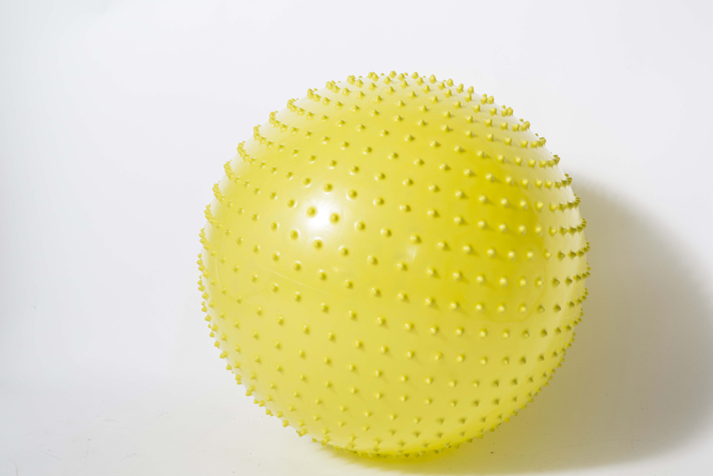 uv20106 2 Gym ball massage function - UnivFitness