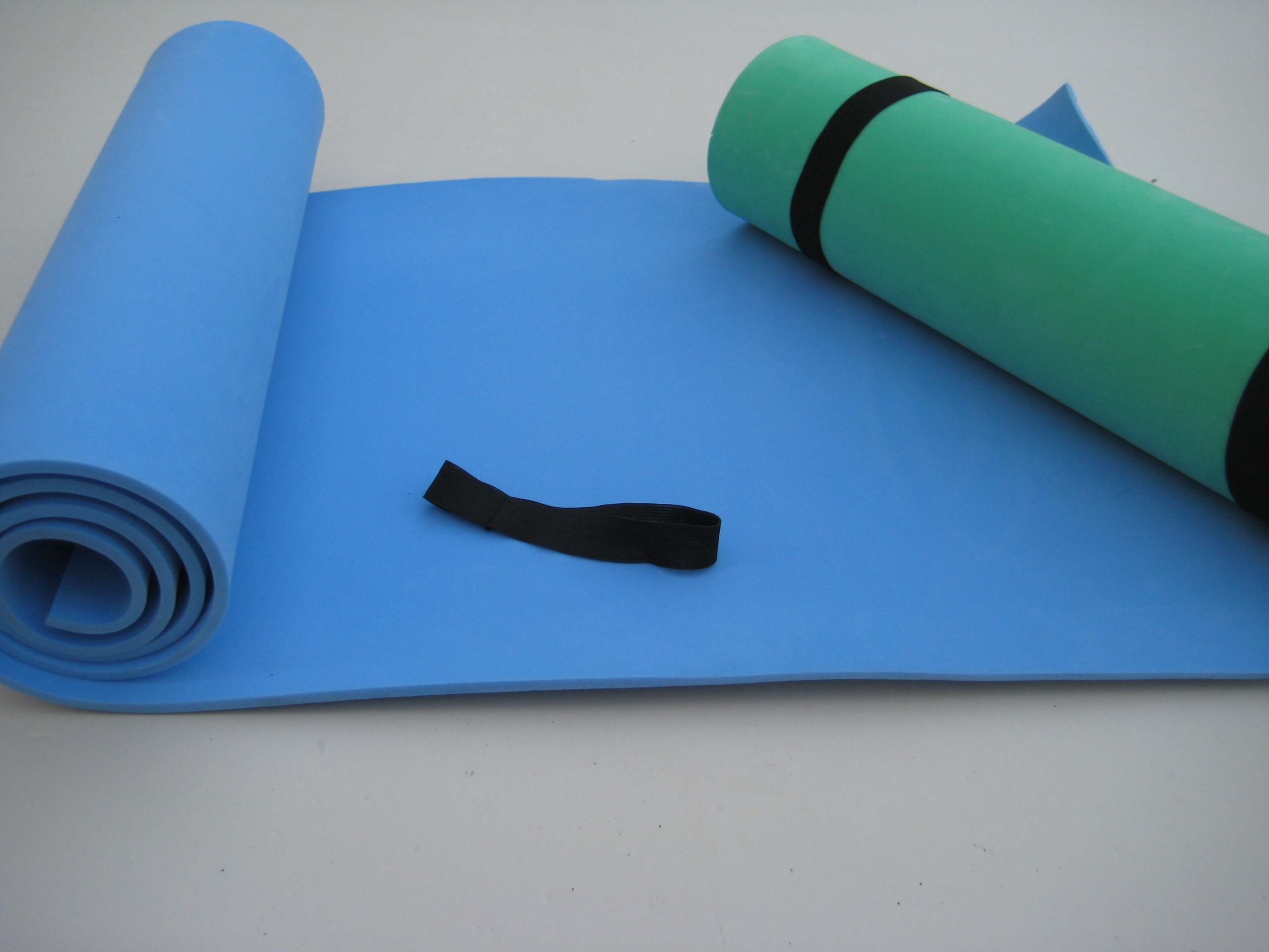 uv21102a 4 0 PE camping mat - UnivFitness