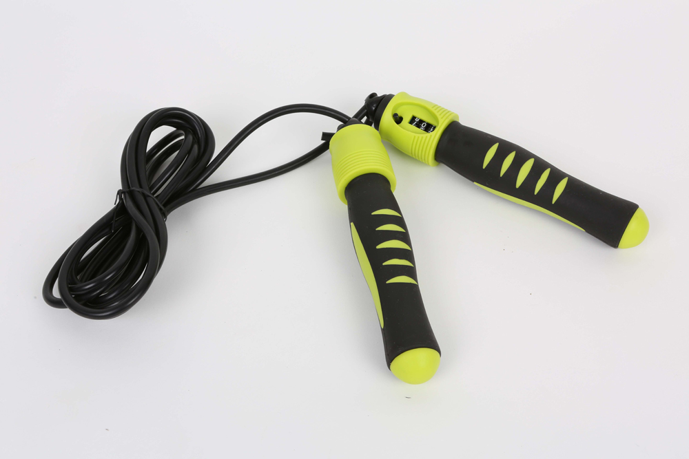 Jump rope with digital counter 0-999 jump rope with digital counter 0-999 - image 1