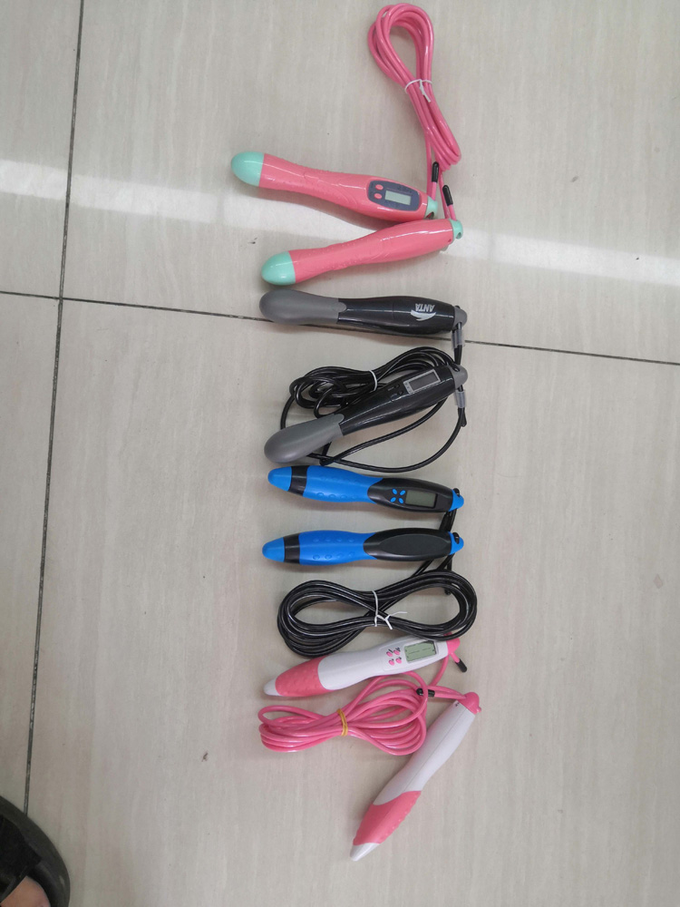 Jump rope digital counter with count, total count, time, alarm clock, calories jump rope digital counter with count, total count, time, alarm clock, calories - image 2