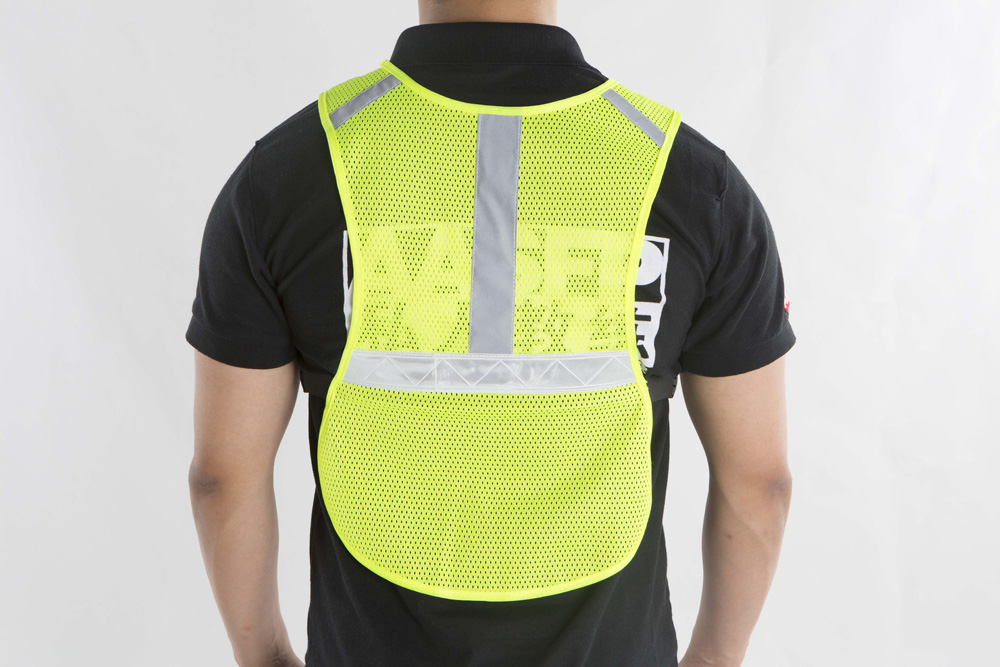 uv31906 2 Reflective vest (UV31906) - Strength & Home Gym - view 2 - UnivFitness