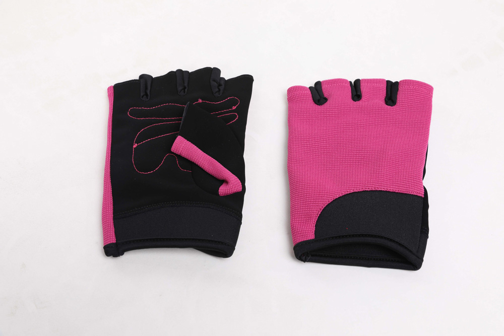 uv70125 3 Training gloves (UV70125) - Strength & Home Gym - view 3 - UnivFitness