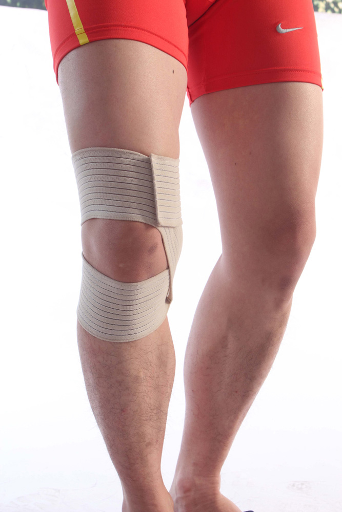 uv70605 Knee support (UV70605) - Strength & Home Gym - UnivFitness