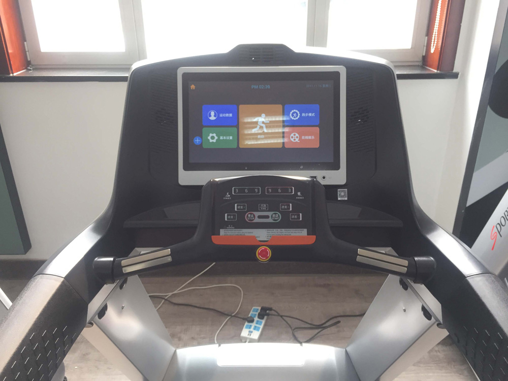 uv80402 2 Motorized treadmill - UnivFitness