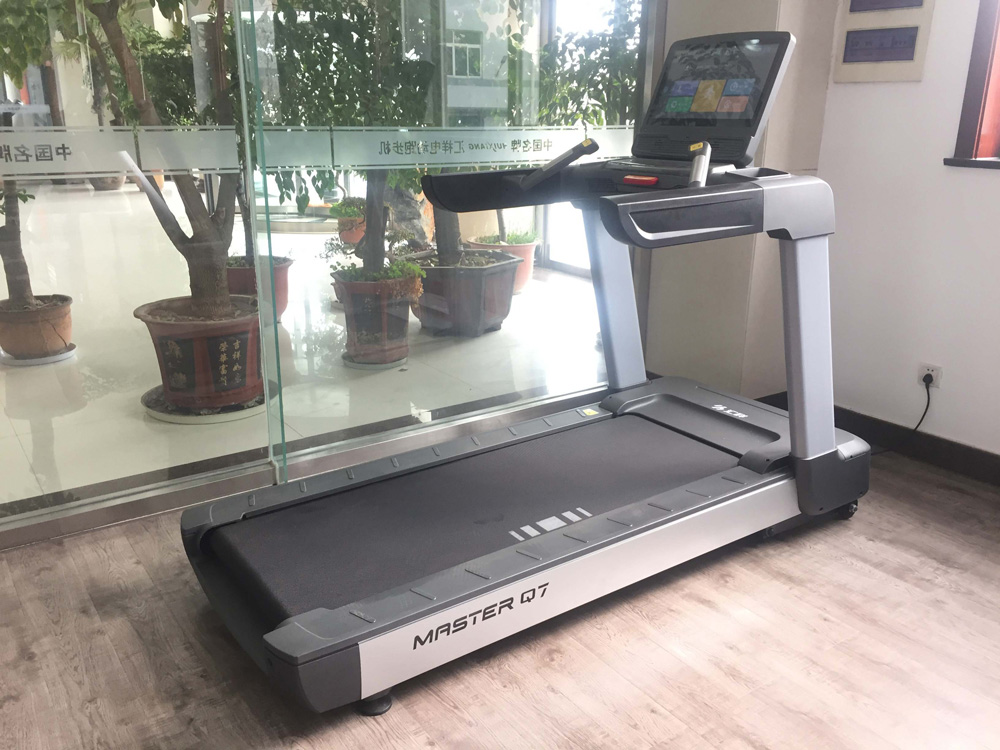 uv80406 1 Motorized treadmill - UnivFitness
